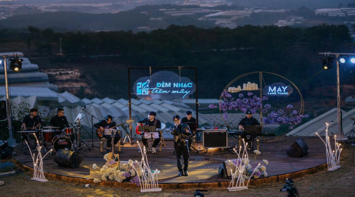 Cafe mây lang thang đà lạt